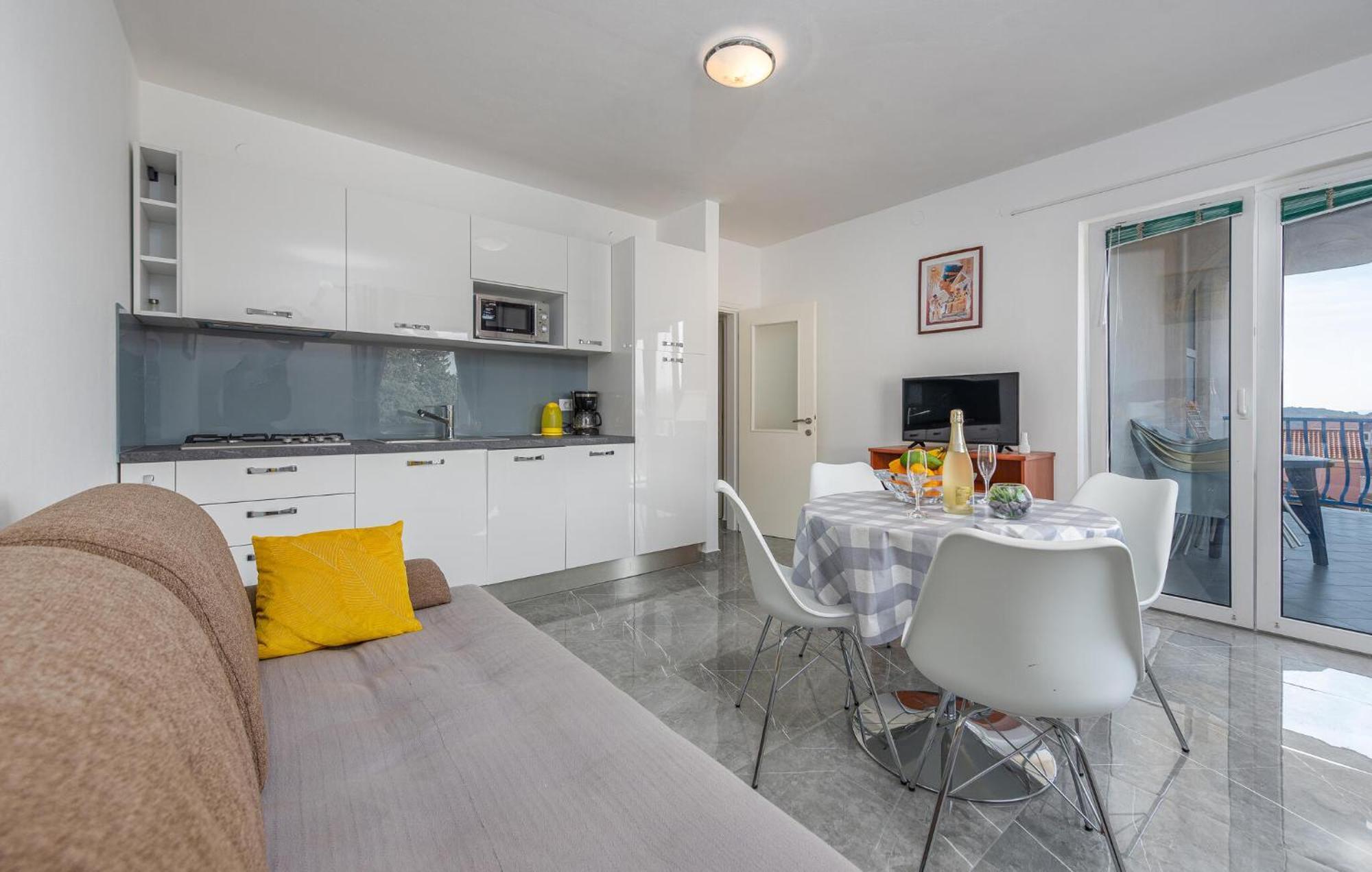 Amazing Apartment In Pakoštane Exteriér fotografie