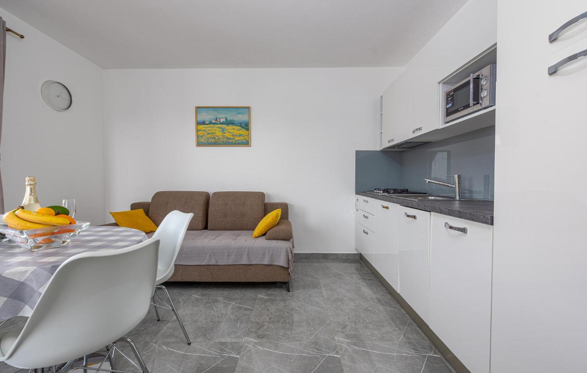 Amazing Apartment In Pakoštane Exteriér fotografie